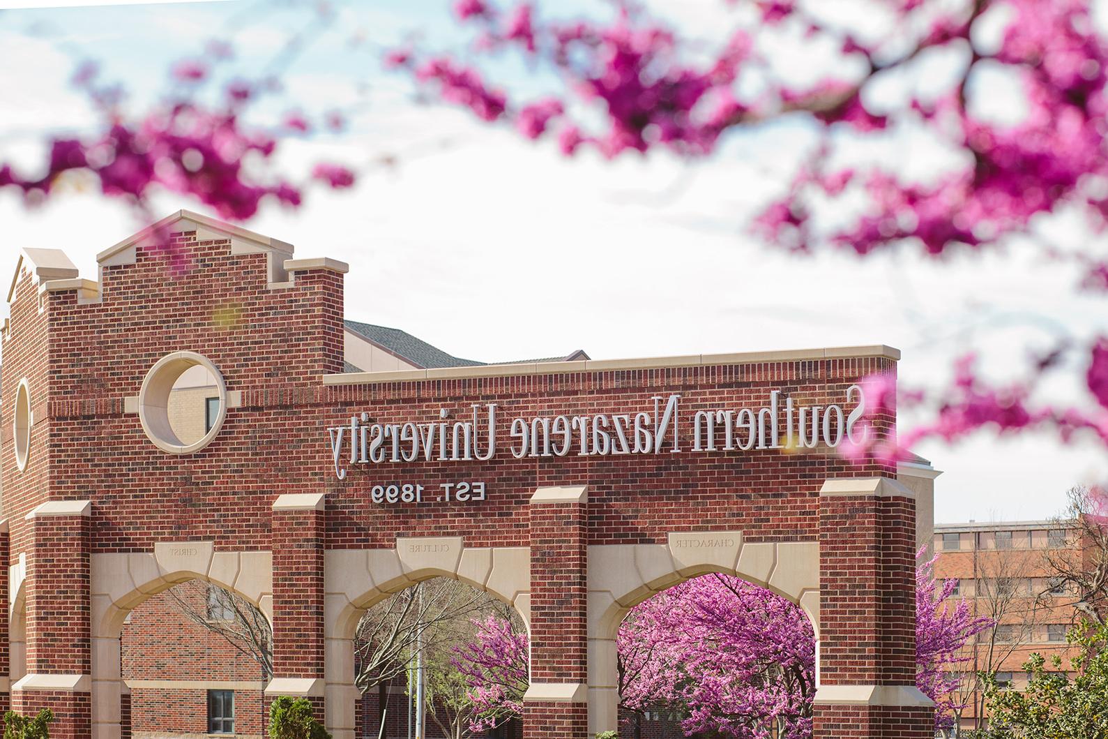 The front gates at Southern Nazarene Univeristy